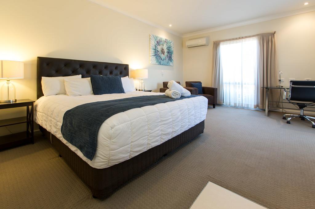 Lincoln Cottage Motor Inn Wagga Wagga Exterior photo